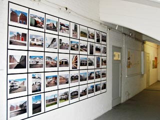 Colour pictures shown at the exhibition 'De Wolfsdonken, naoorlogse industri&euml;le architectuur'